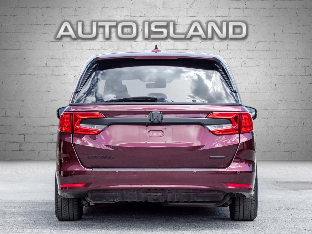 2018 Honda Odyssey Touring, Nav, Camera, Leather, Sunroof Photo