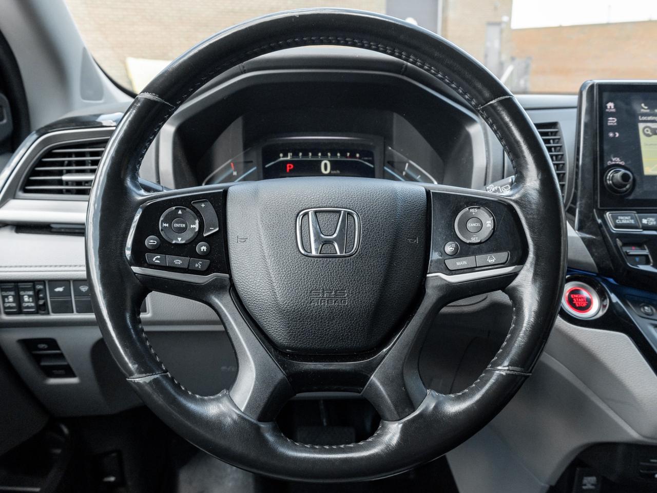 2018 Honda Odyssey Touring, Nav, Camera, Leather, Sunroof Photo