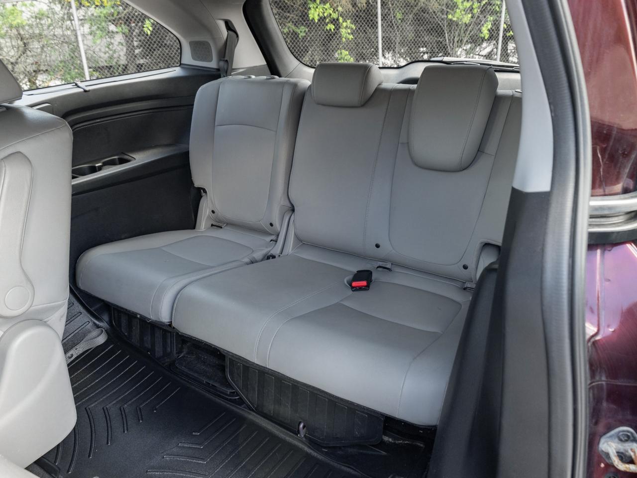 2018 Honda Odyssey Touring, Nav, Camera, Leather, Sunroof Photo