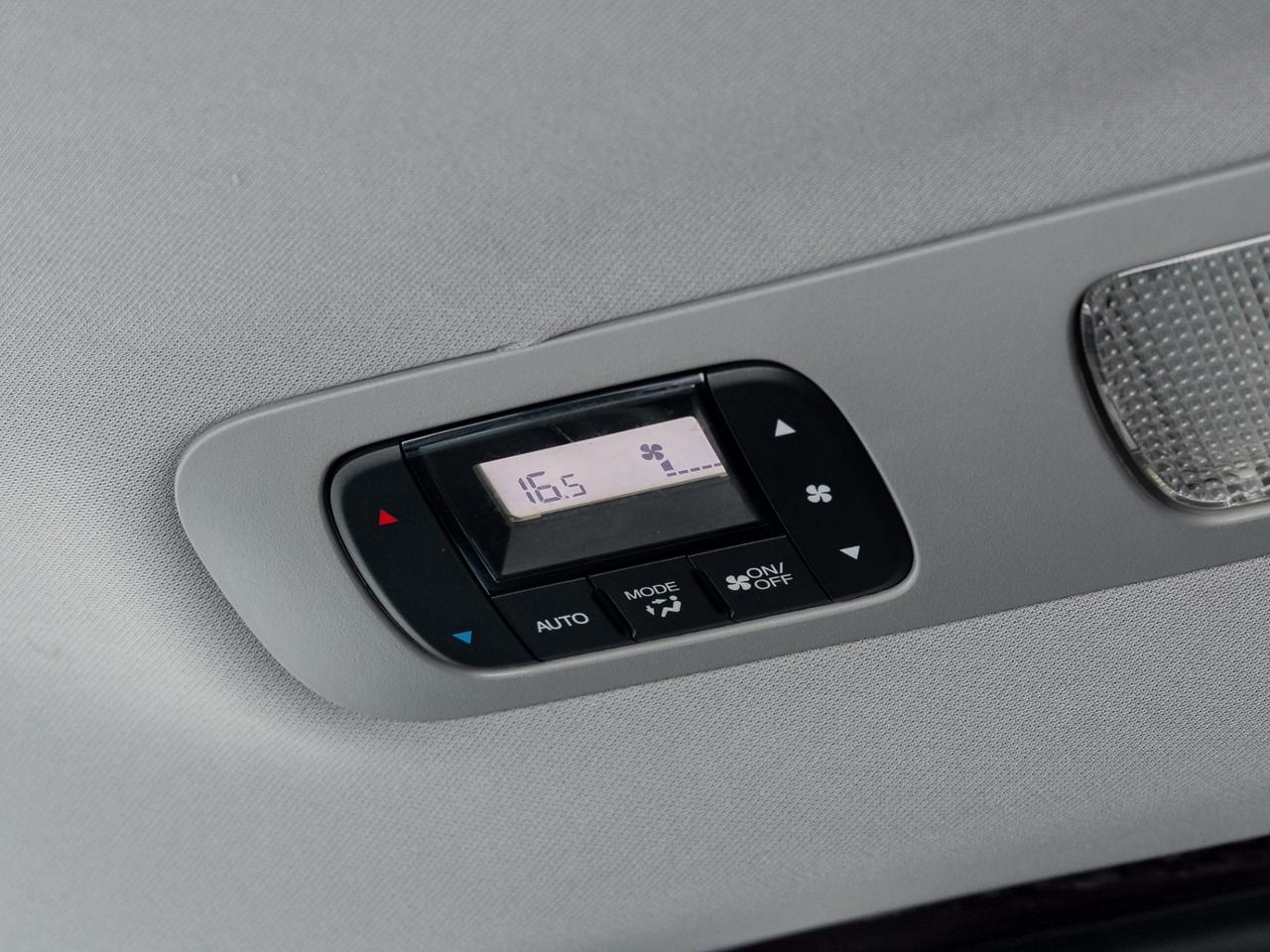 2018 Honda Odyssey Touring, Nav, Camera, Leather, Sunroof Photo