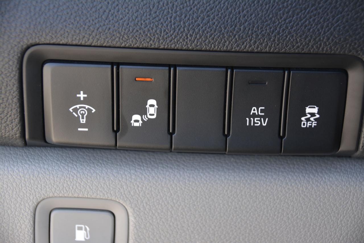 2020 Kia Sedona SX Photo