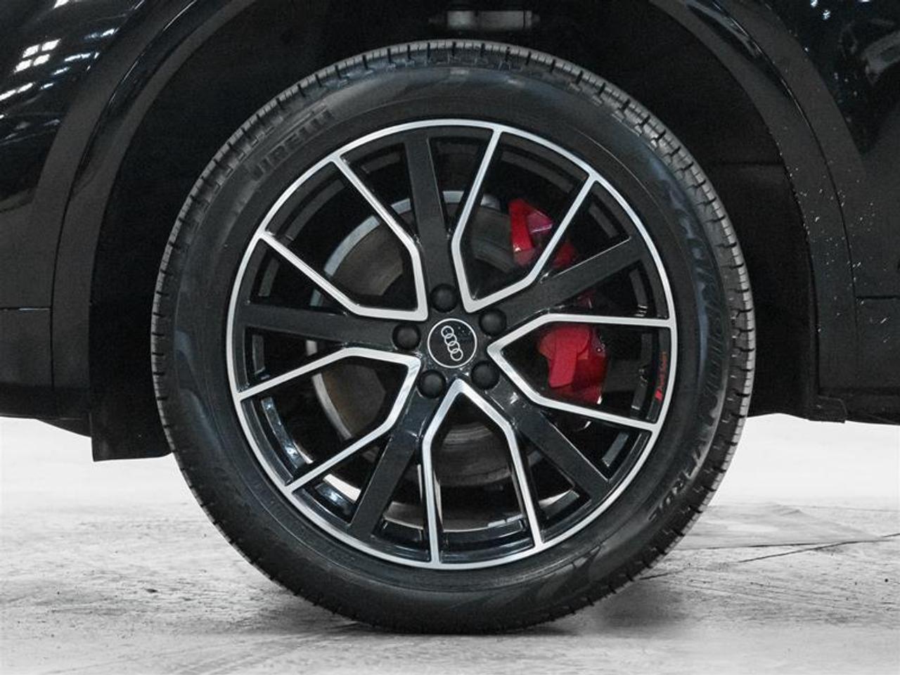 2024 Audi Q5 45 Progressiv 4dr All-Wheel Drive quattro Sport Utility Photo3