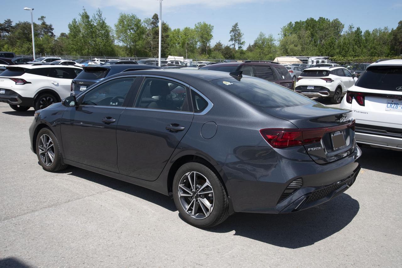 2023 Kia Forte EX Photo