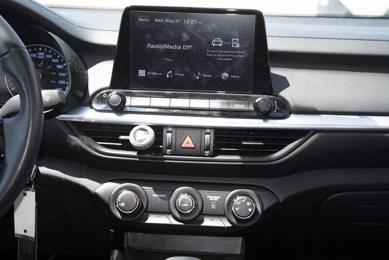 2023 Kia Forte EX Photo