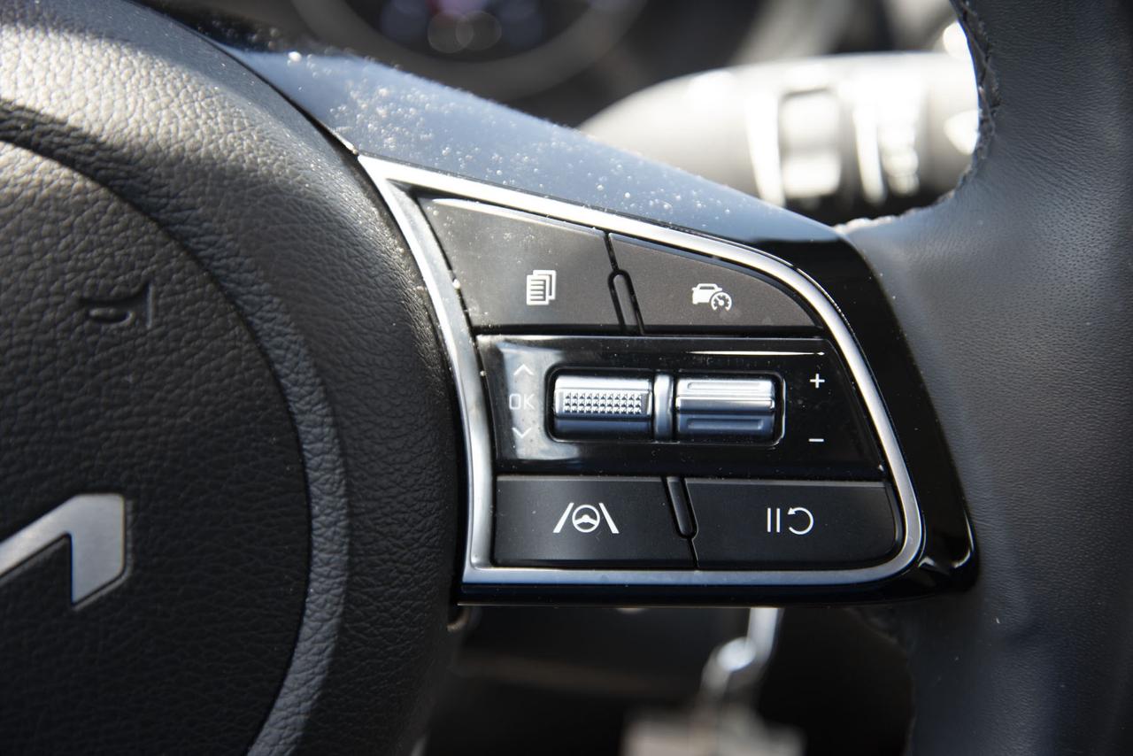 2023 Kia Forte EX Photo