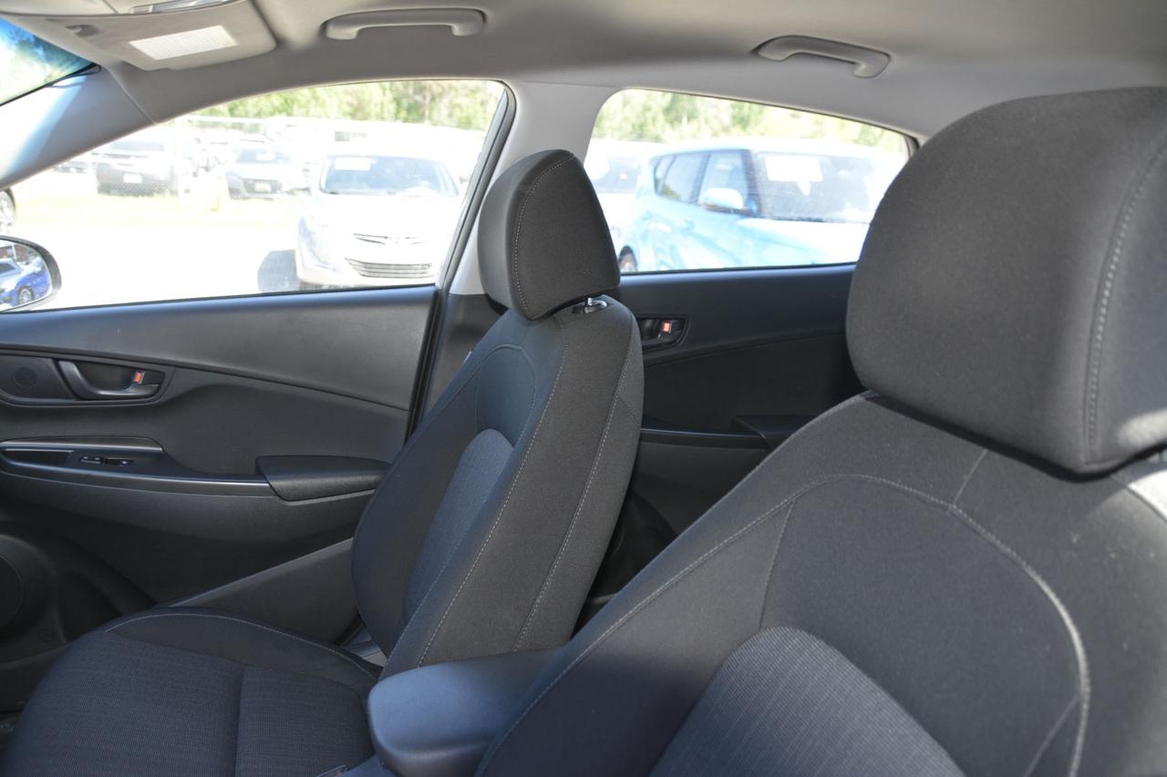 2023 Hyundai KONA 2.0L Preferred Photo
