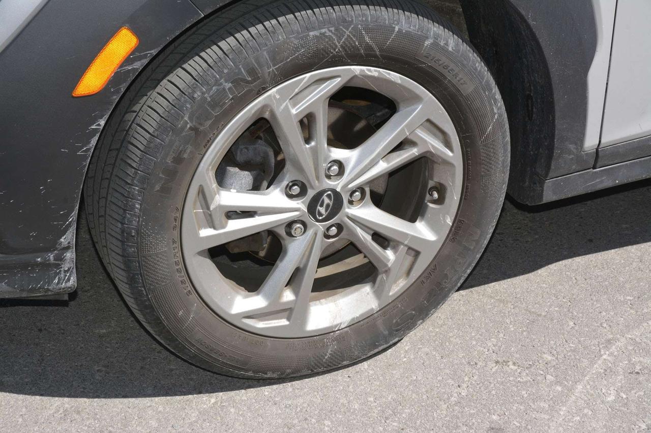 2023 Hyundai KONA 2.0L Preferred Photo