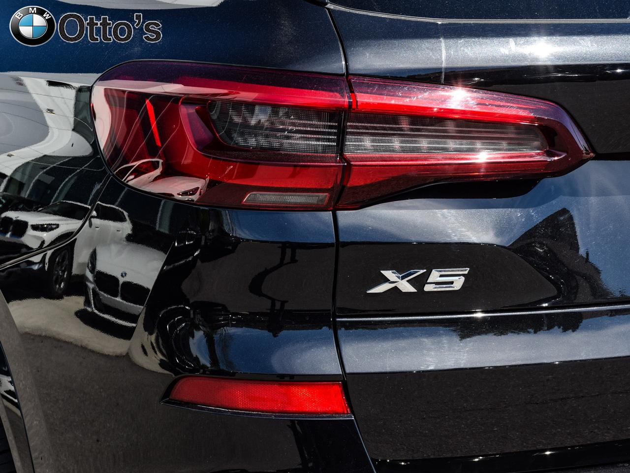2022 BMW X5 xDrive40i Premium Enhanced M Sport Advanced Drivin Photo