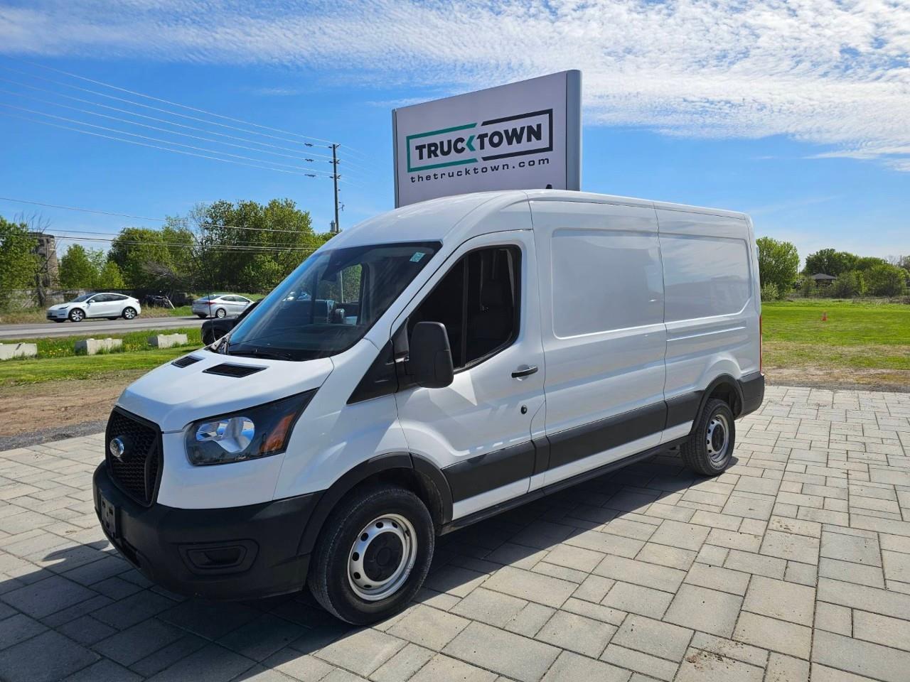 2023 Ford Transit-250 Cargo Base Rear-Wheel Drive Medium Roof Van 130 in. WB Photo0