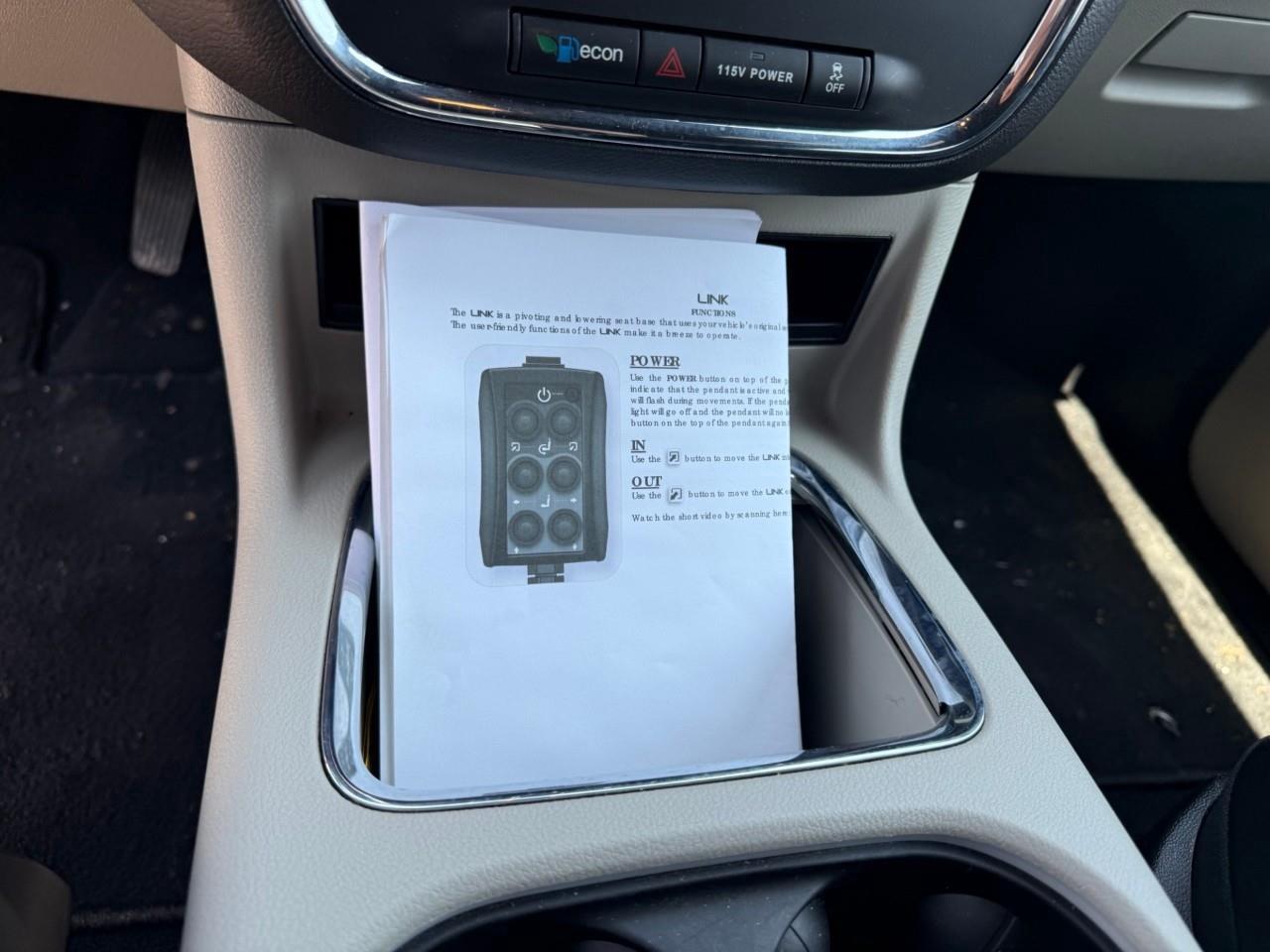 2018 Dodge Grand Caravan CVP/SXT Passenger Van Photo