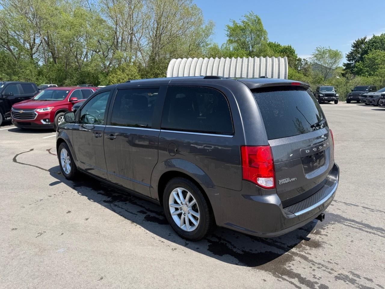 2018 Dodge Grand Caravan CVP/SXT Passenger Van Photo