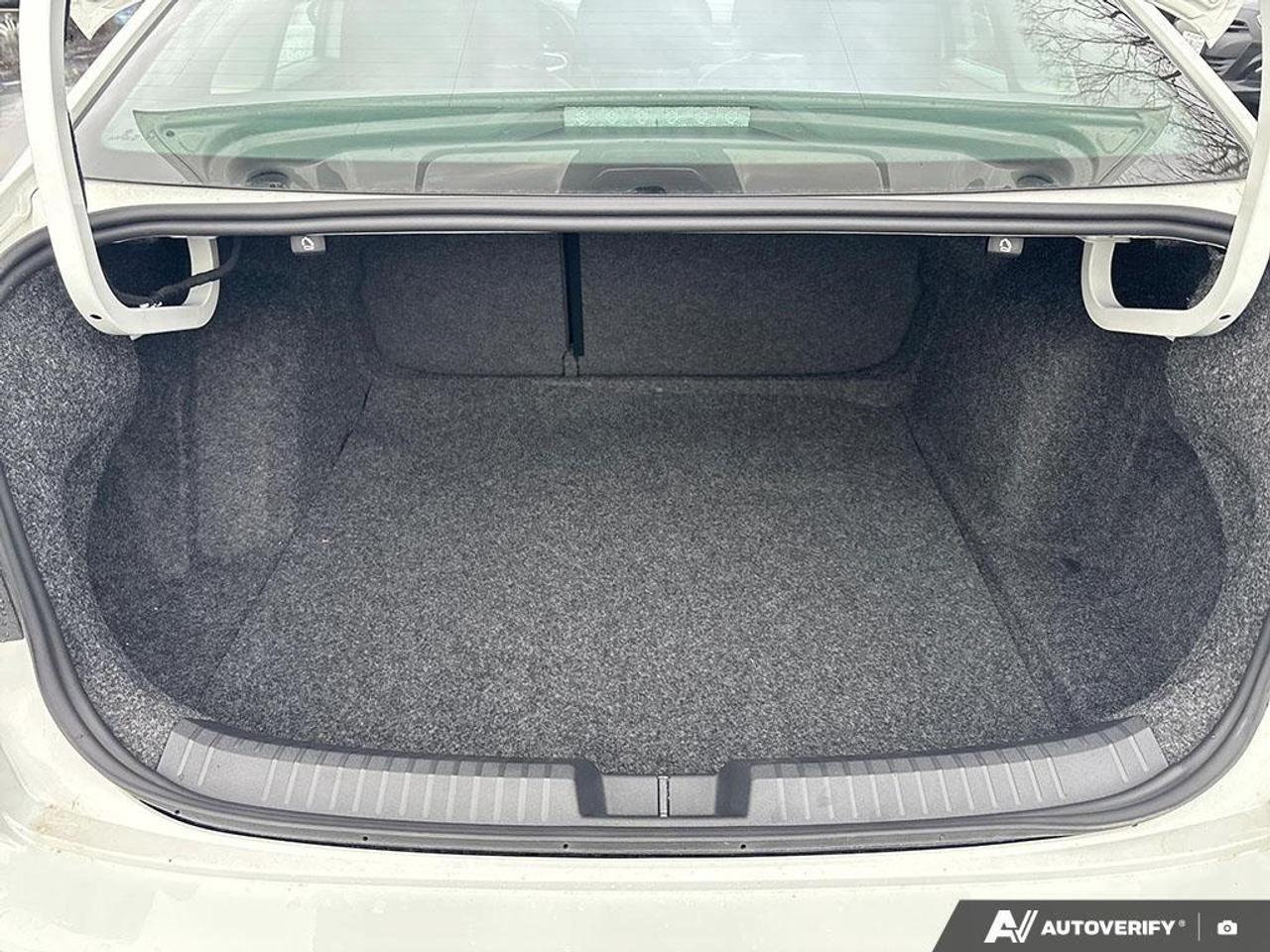 2025 Volkswagen Jetta Comfortline 4dr Sedan Photo