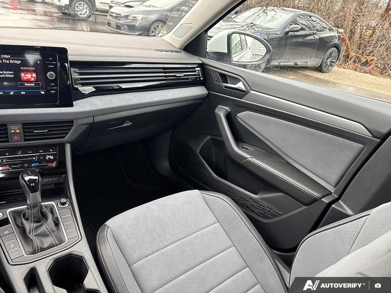 2025 Volkswagen Jetta Comfortline 4dr Sedan Photo