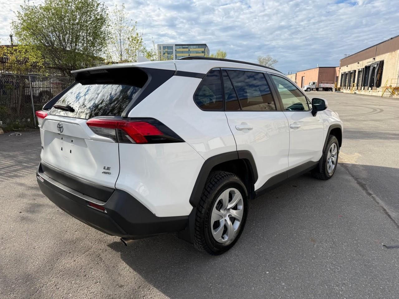 2020 Toyota RAV4 LE 4dr All-wheel Drive Photo