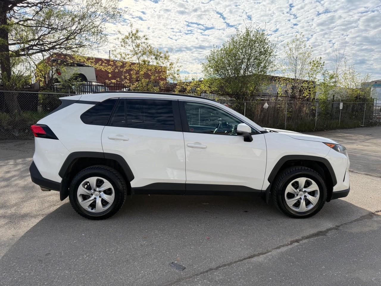 2020 Toyota RAV4 LE 4dr All-wheel Drive Photo
