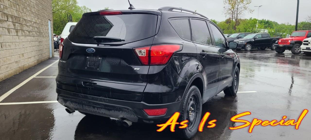 2019 Ford Escape SE 4dr Front-wheel Drive Photo