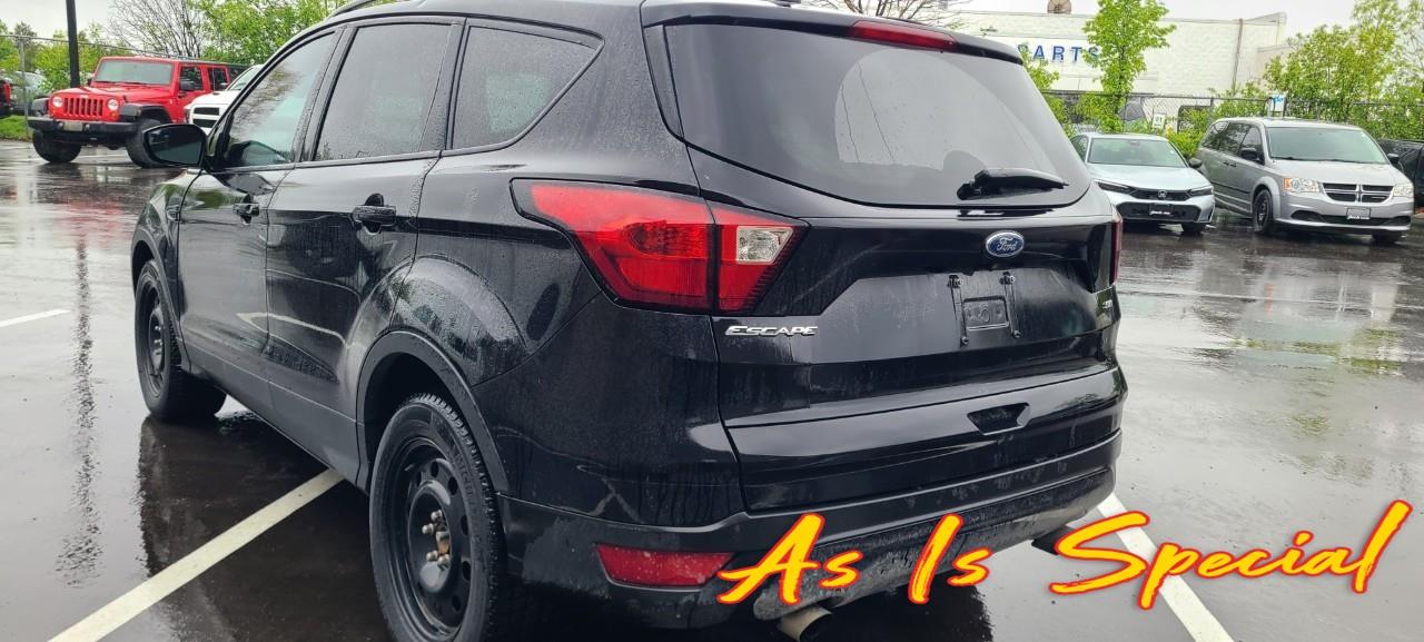 2019 Ford Escape SE 4dr Front-wheel Drive Photo