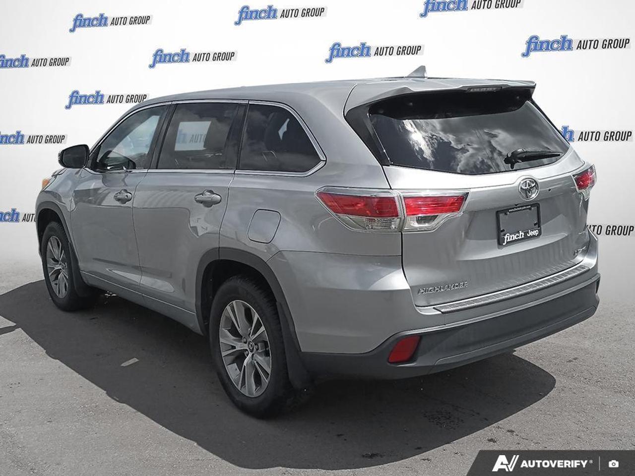 2016 Toyota Highlander LE 4dr All-wheel Drive Photo3