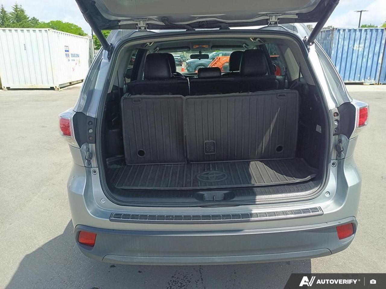 2016 Toyota Highlander LE 4dr All-wheel Drive Photo