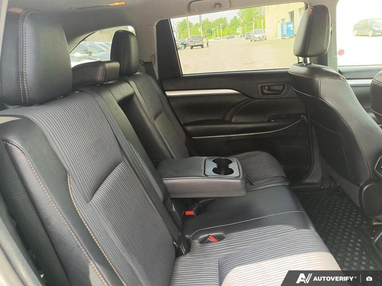2016 Toyota Highlander LE 4dr All-wheel Drive Photo