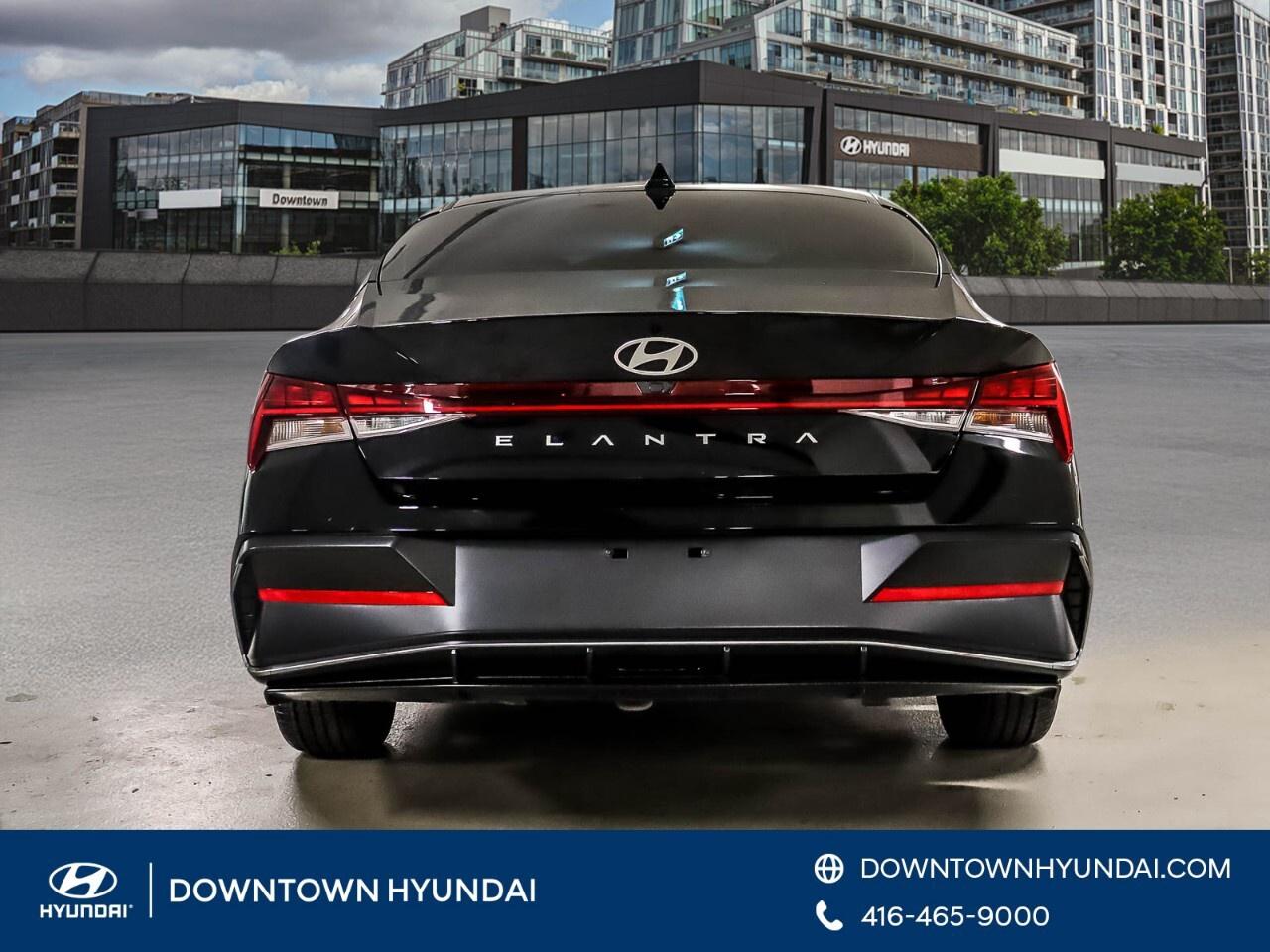 2025 Hyundai Elantra Luxury Photo