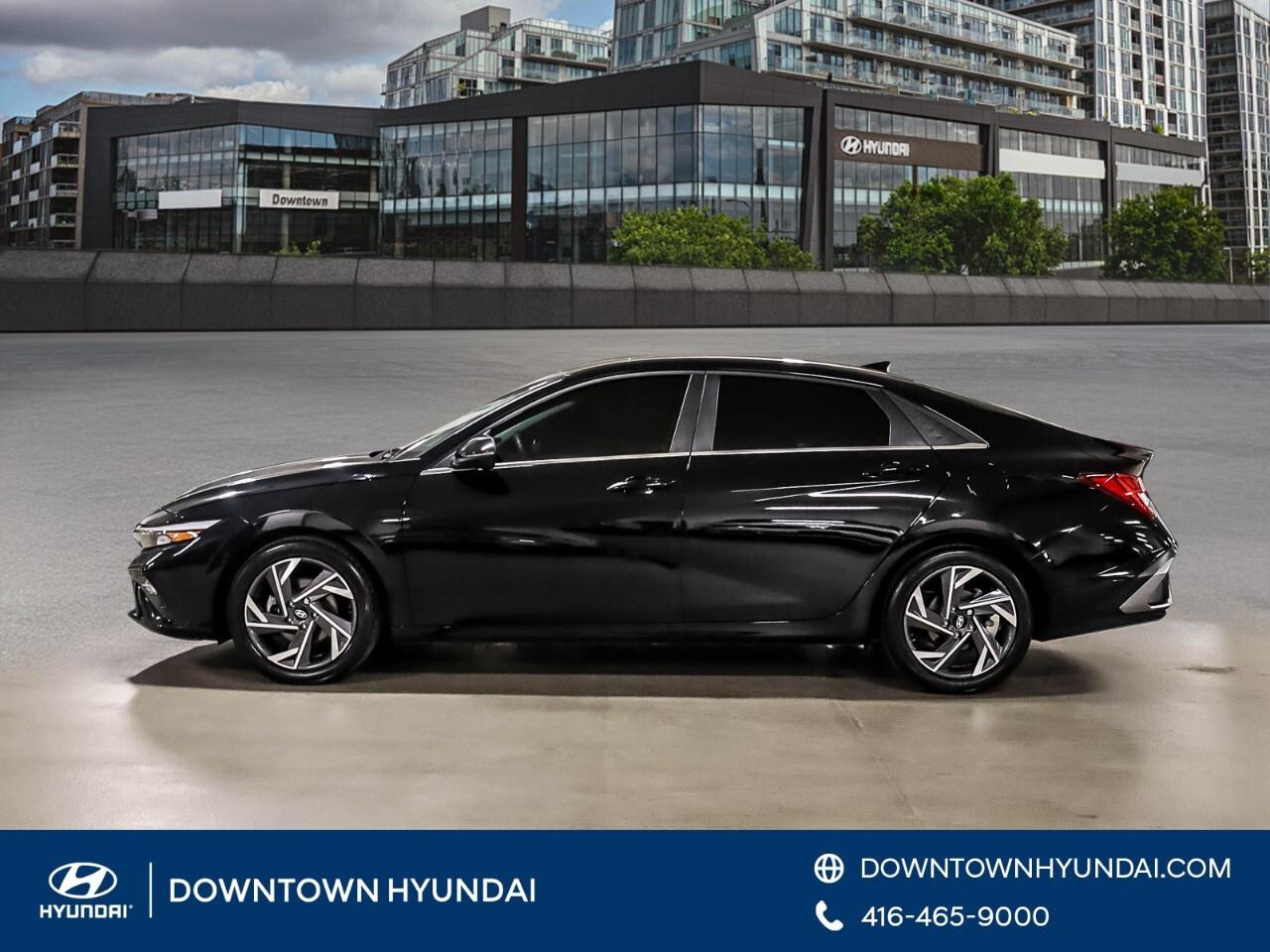 2025 Hyundai Elantra Luxury Photo4