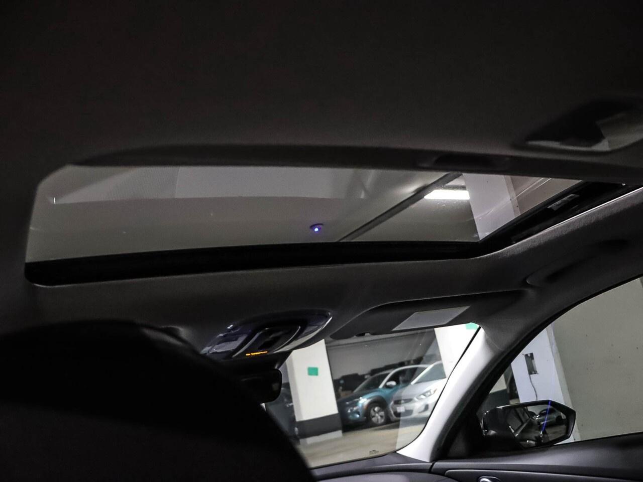 2025 Hyundai Elantra Luxury Photo