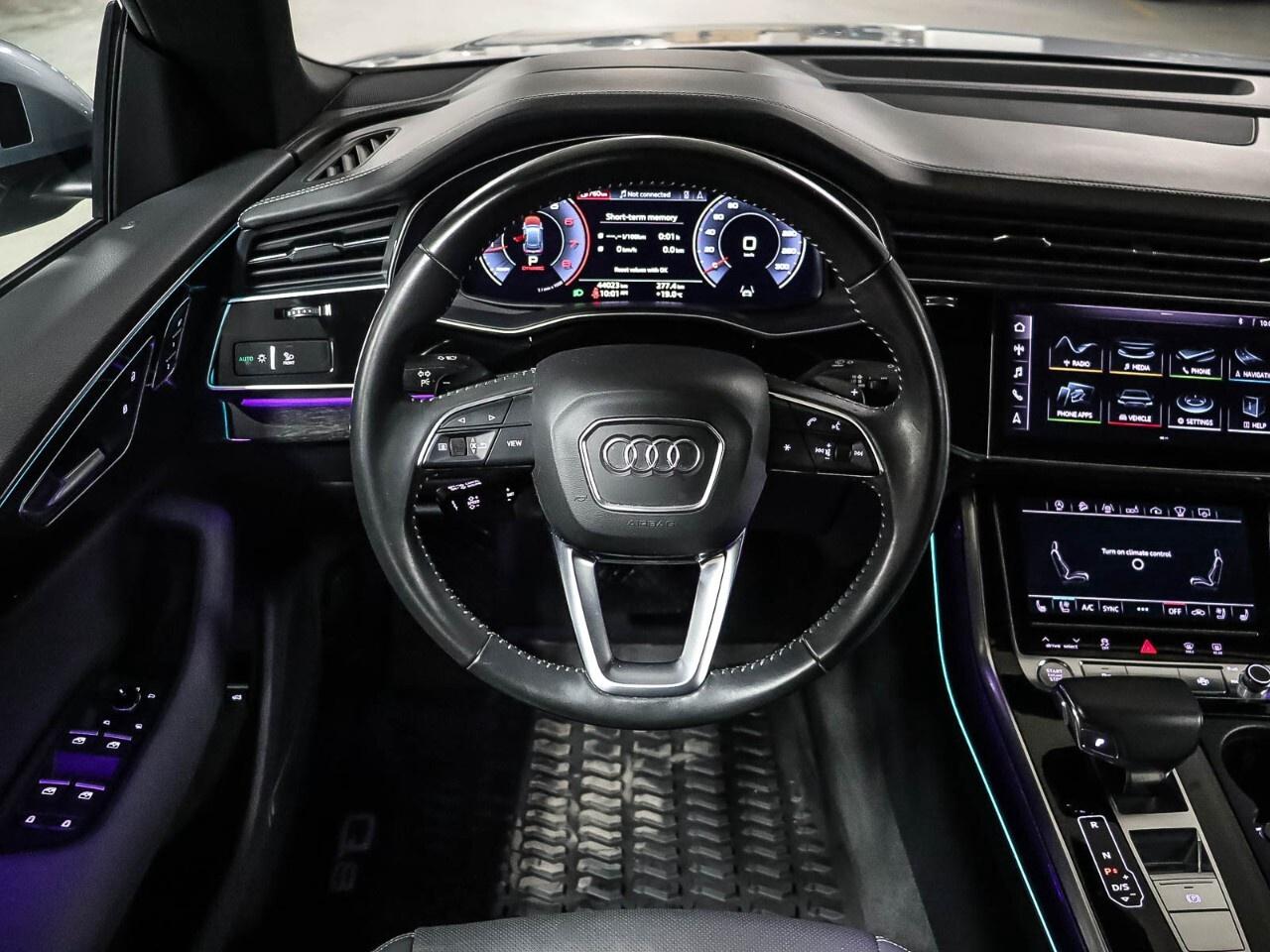 2019 Audi Q8 Technik 55 TFSI quattro Photo