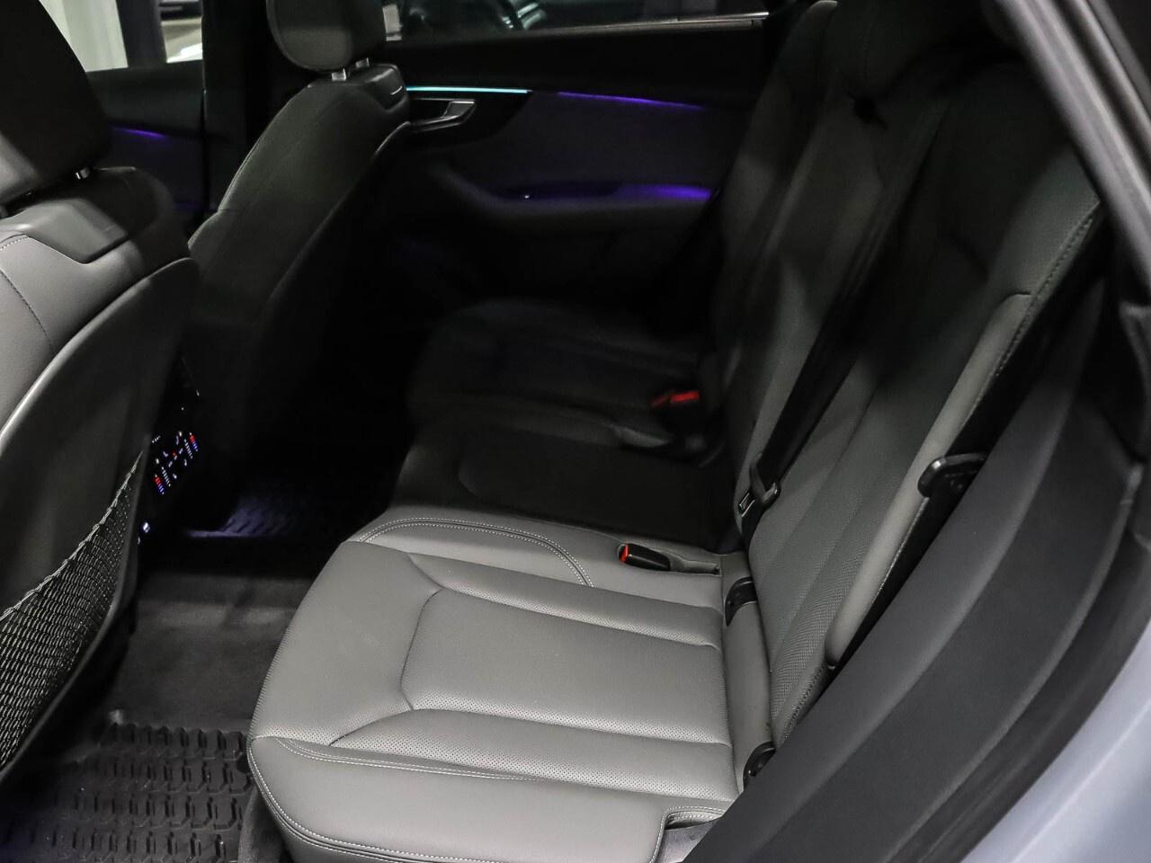 2019 Audi Q8 Technik 55 TFSI quattro Photo