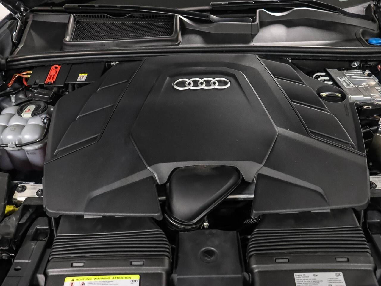 2019 Audi Q8 Technik 55 TFSI quattro Photo