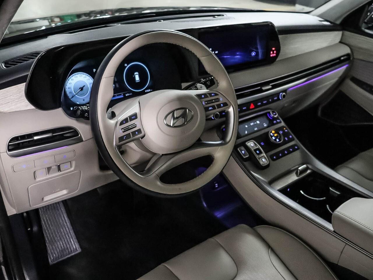 2024 Hyundai PALISADE Ultimate Calligraphy 7-Passenger AWD Photo