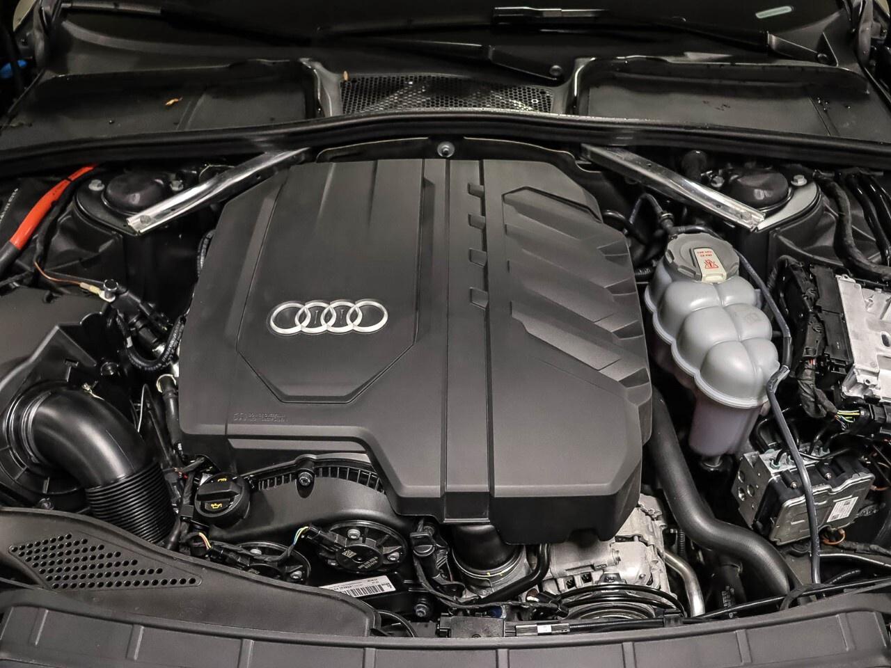 2023 Audi A4 Technik 45 TFSI quattro Photo