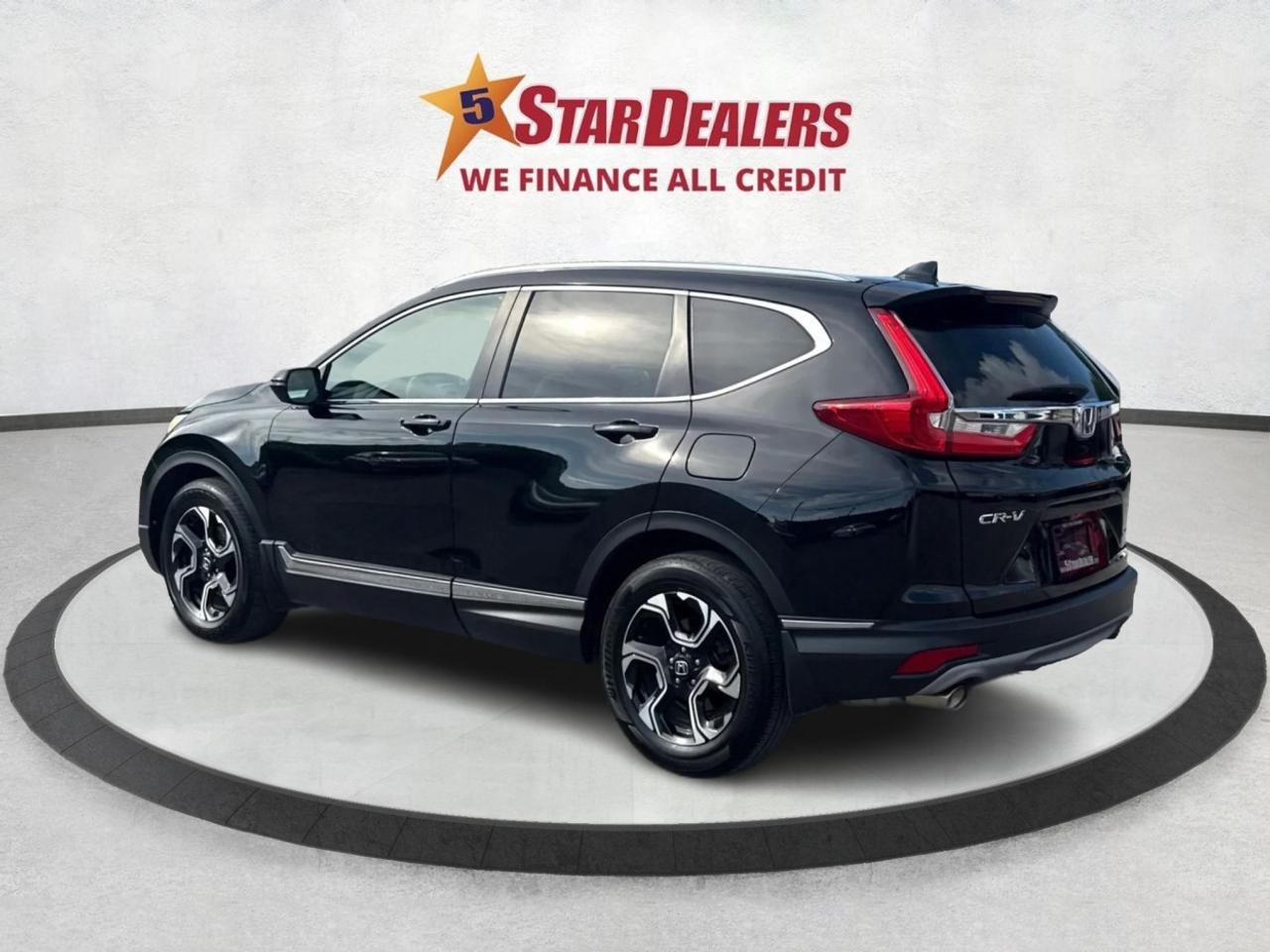 2018 Honda CR-V NAV LEATHER SUNROOF LOADED! WE FINANCE ALL CREDIT Photo