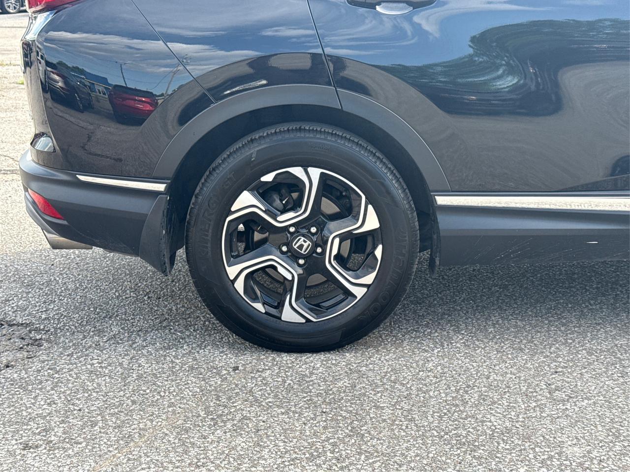 2018 Honda CR-V NAV LEATHER SUNROOF LOADED! WE FINANCE ALL CREDIT Photo