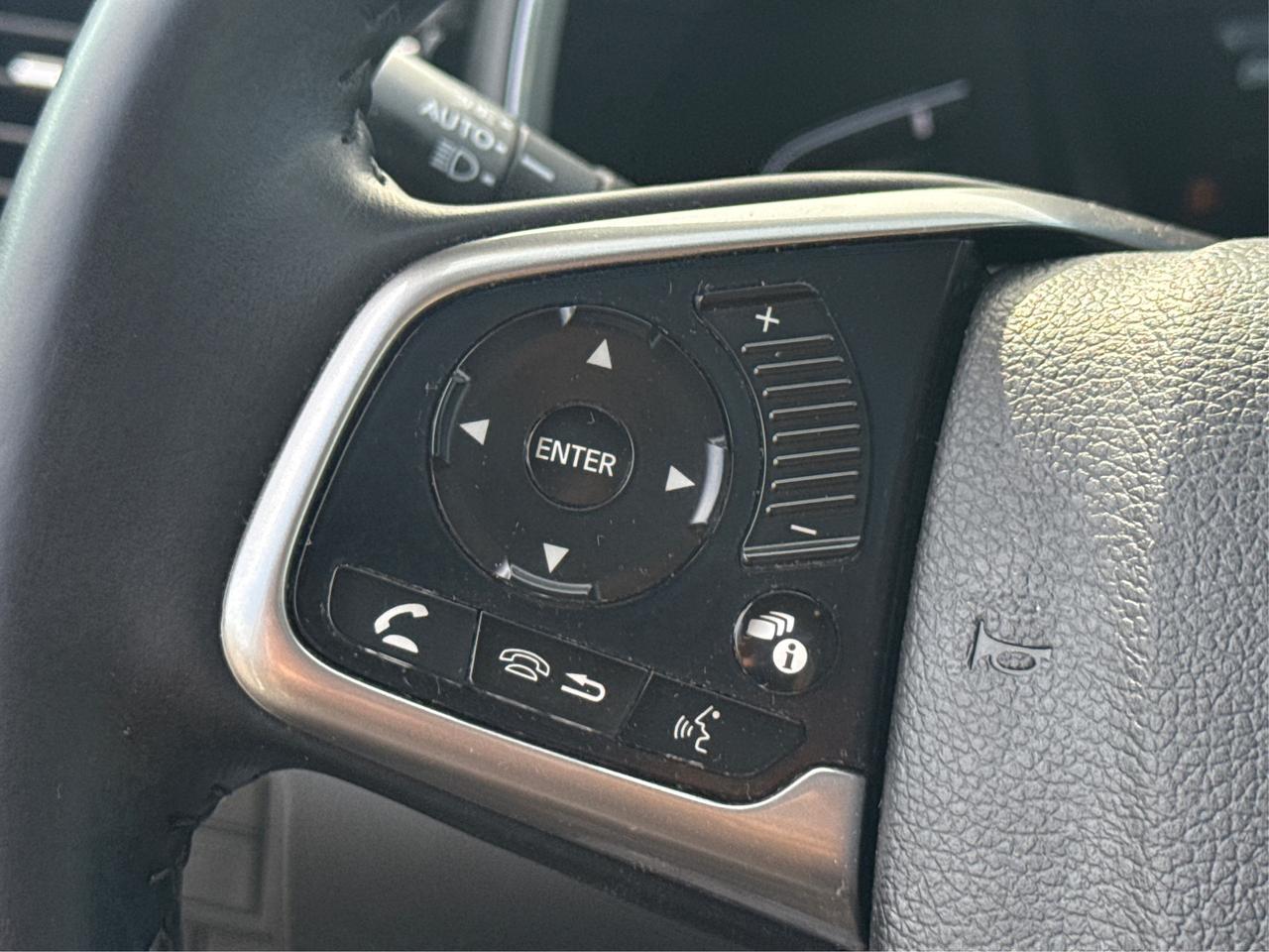 2018 Honda CR-V NAV LEATHER SUNROOF LOADED! WE FINANCE ALL CREDIT Photo