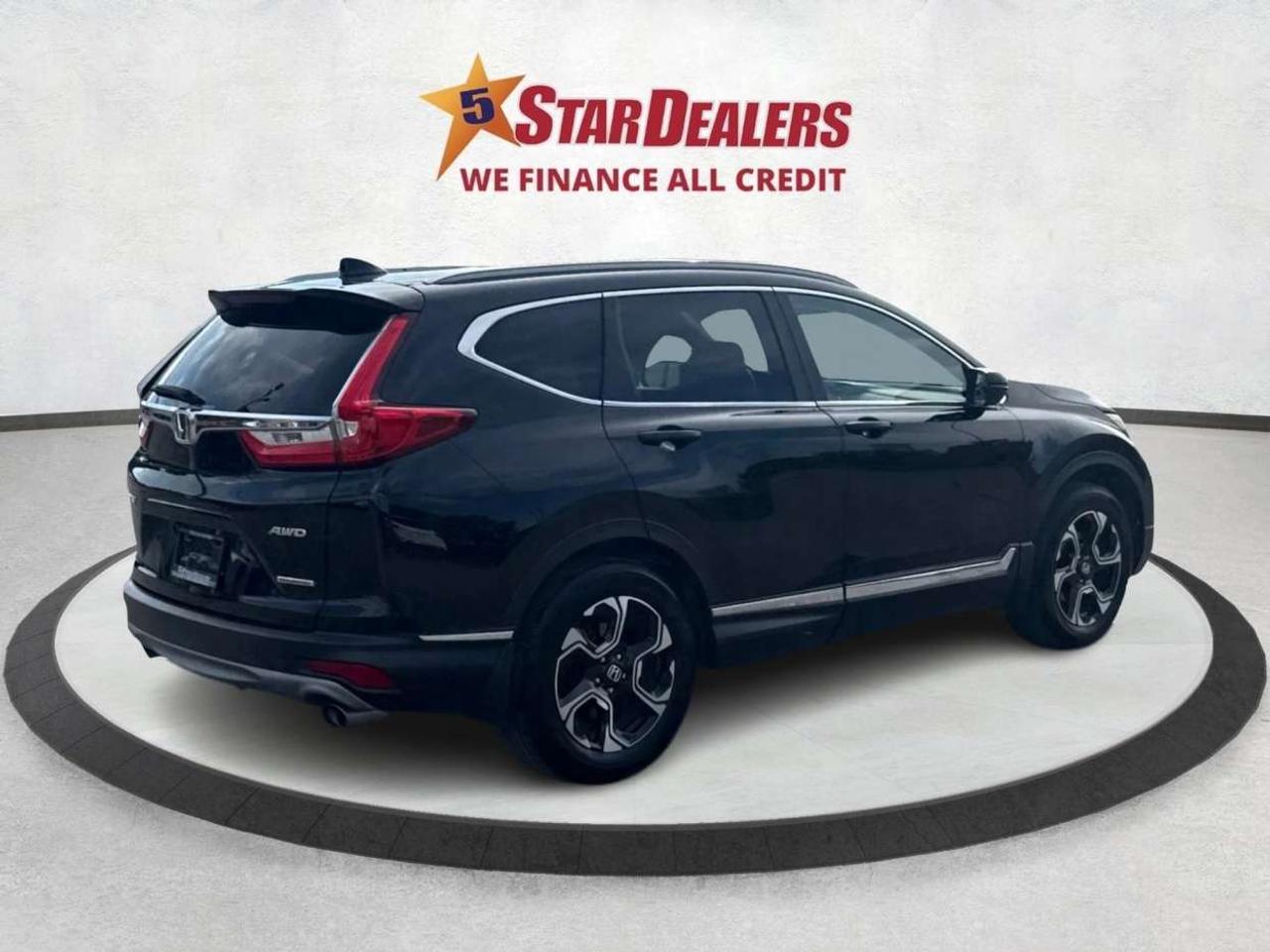 2018 Honda CR-V NAV LEATHER SUNROOF LOADED! WE FINANCE ALL CREDIT Photo