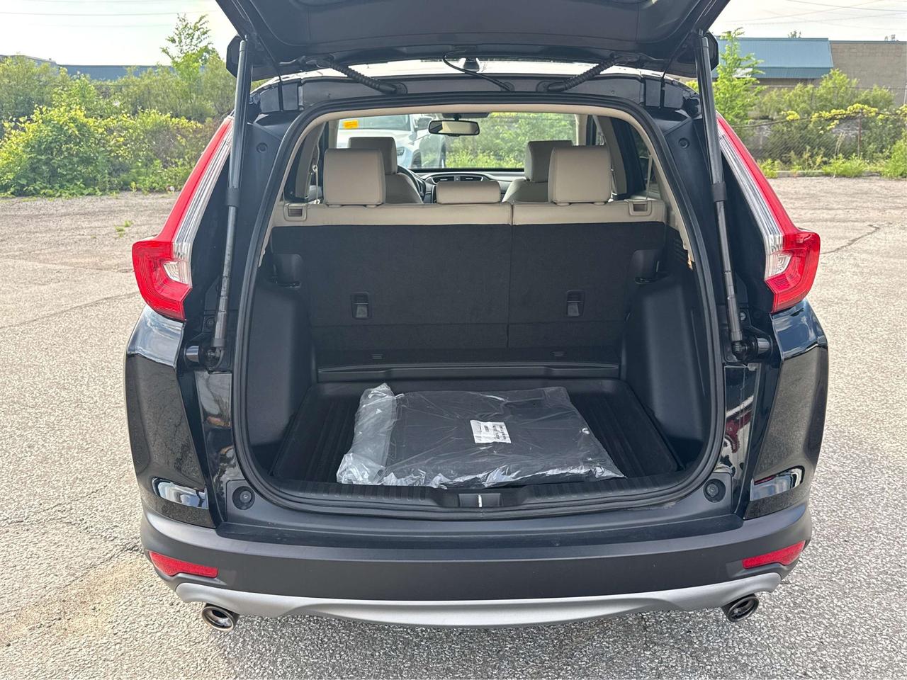 2018 Honda CR-V NAV LEATHER SUNROOF LOADED! WE FINANCE ALL CREDIT Photo