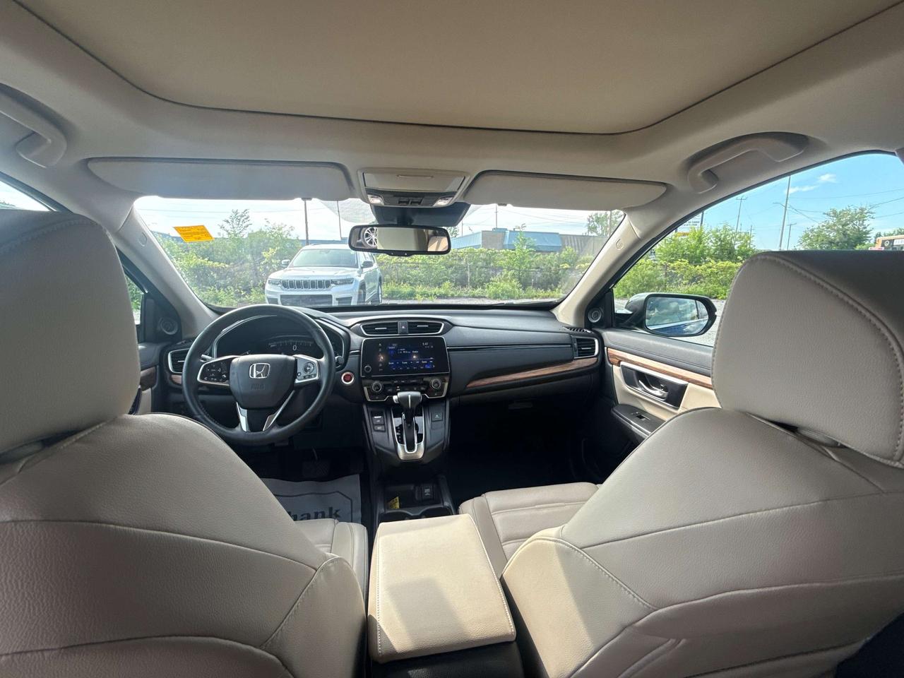 2018 Honda CR-V NAV LEATHER SUNROOF LOADED! WE FINANCE ALL CREDIT Photo