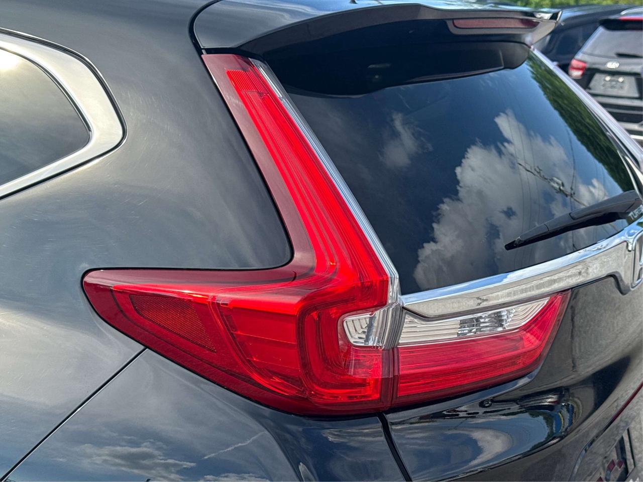 2018 Honda CR-V NAV LEATHER SUNROOF LOADED! WE FINANCE ALL CREDIT Photo