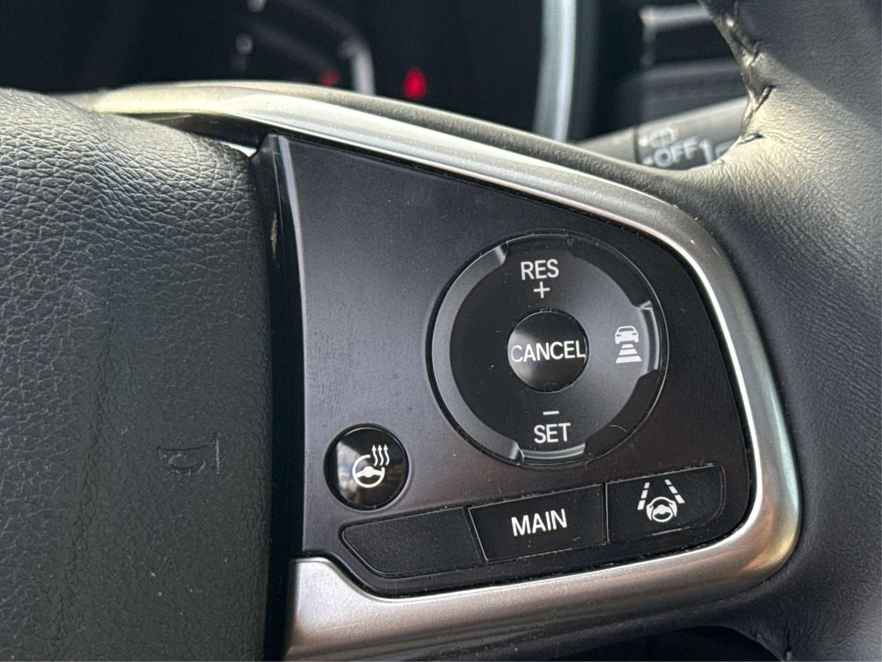 2018 Honda CR-V NAV LEATHER SUNROOF LOADED! WE FINANCE ALL CREDIT Photo