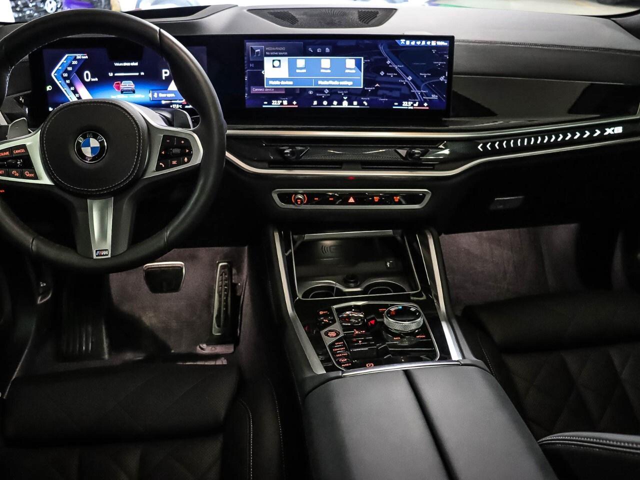 2025 BMW X6 xDrive40i M Sport Navi Pano Parking assistance Photo