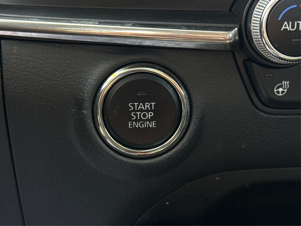 2024 Mazda MAZDA3 CERTIFIED EXTRA CLEAN  WE FINANCE ALL CREDIT Photo