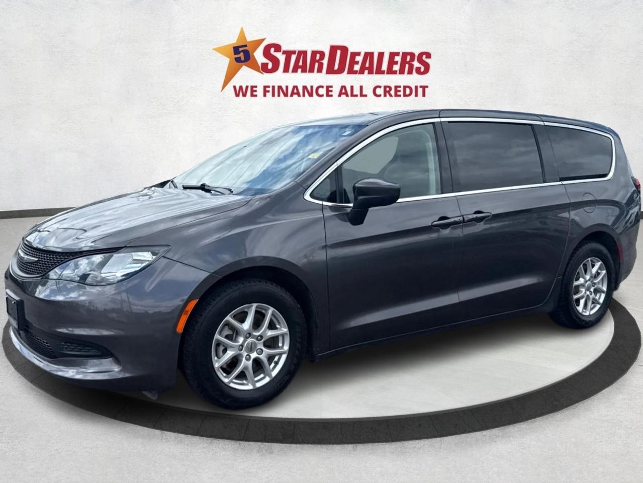 2023 Chrysler Grand Caravan CERTIFIED MINT  LOADED WE FINANCE ALL CREDIT Photo2
