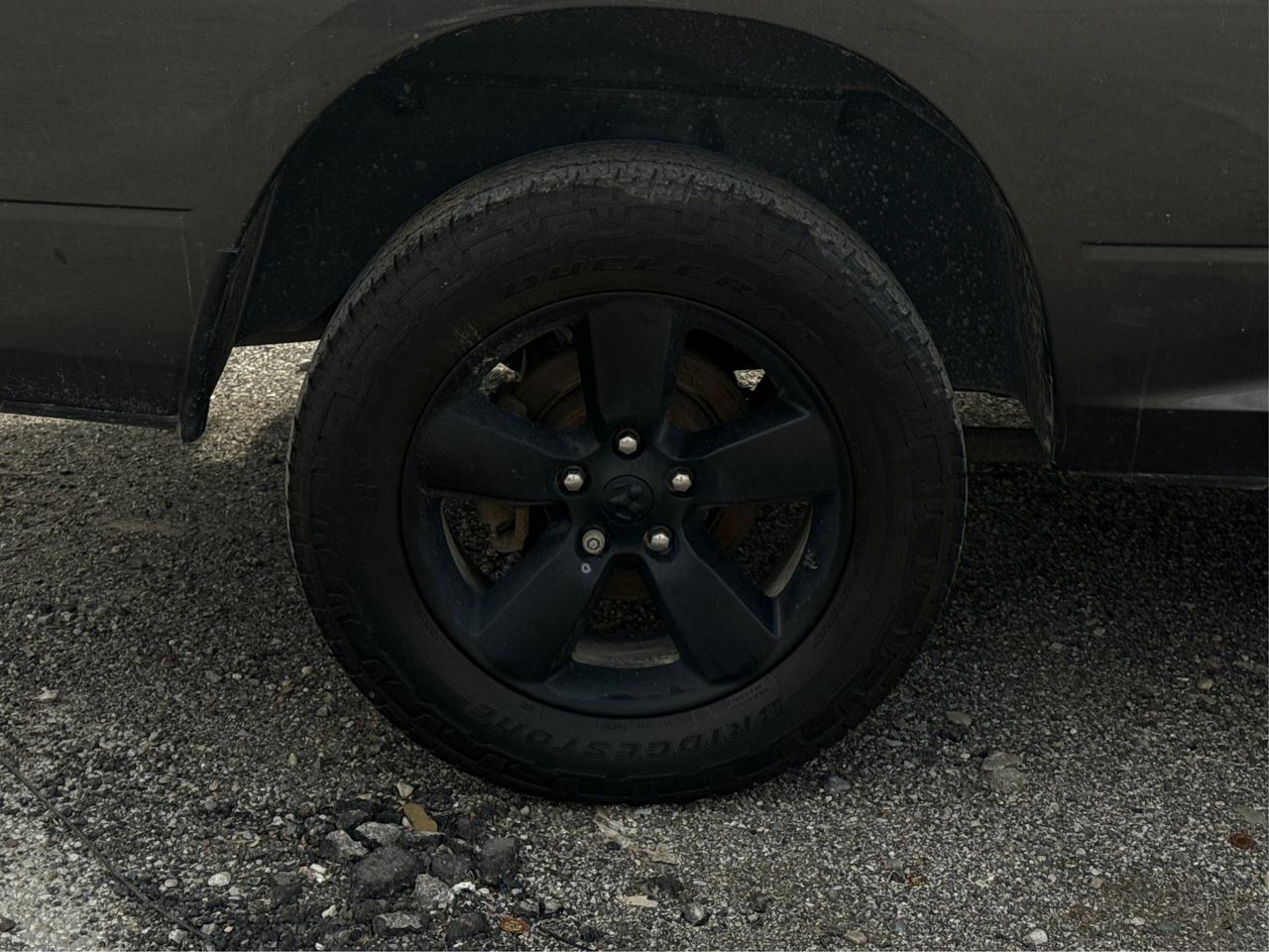 2019 RAM 1500 Classic Express 4x4 Crew Cab 5'7  Bx WE FINANCE ALL CREDIT Photo