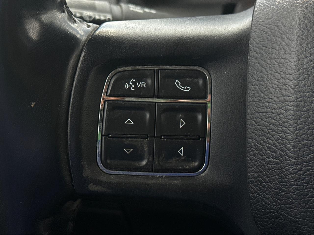 2019 RAM 1500 Classic Express 4x4 Crew Cab 5'7  Bx WE FINANCE ALL CREDIT Photo