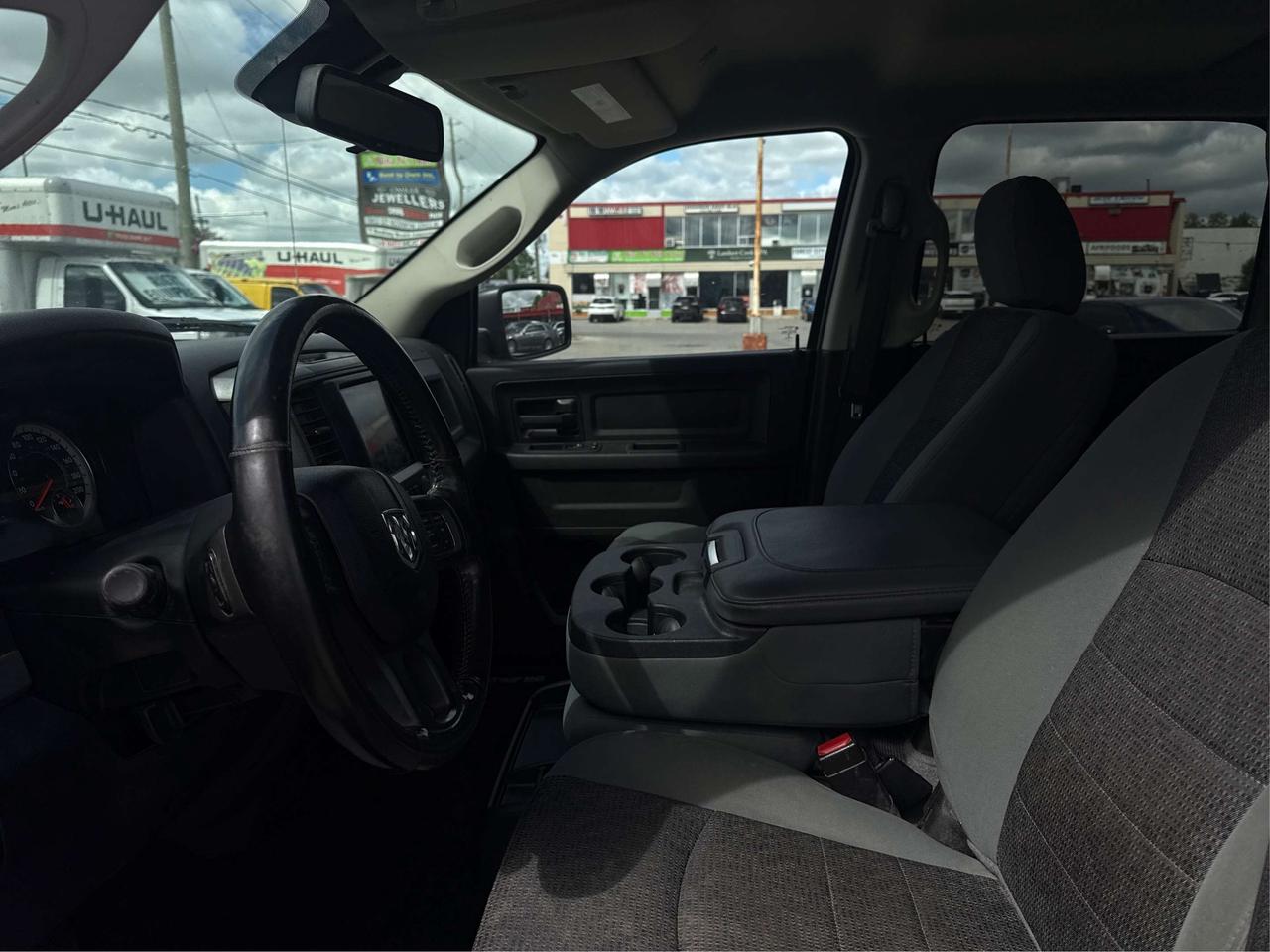 2019 RAM 1500 Express 4x4 Crew Cab 5'7  Bx WE FINANCE ALL CREDIT Photo