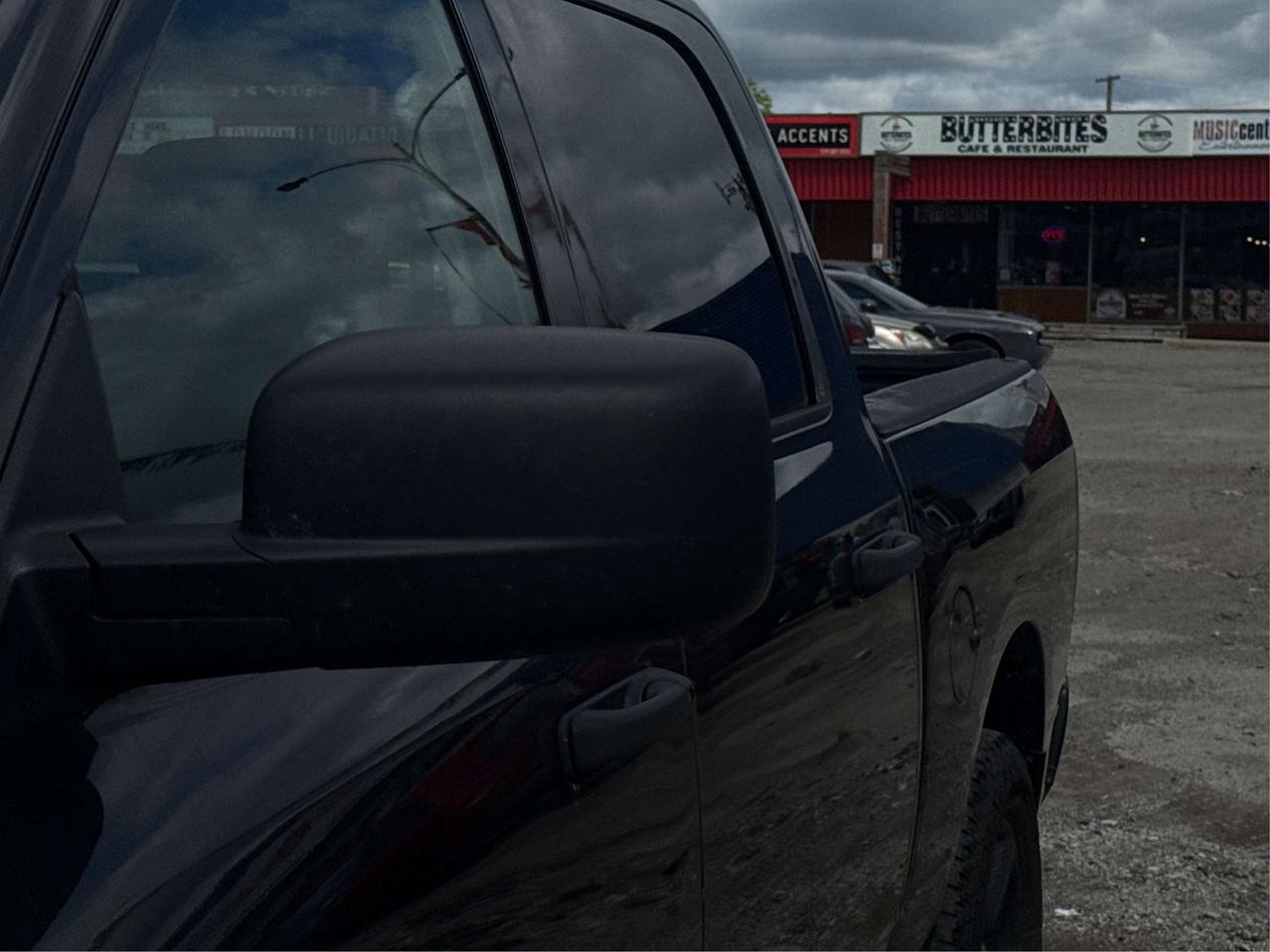 2019 RAM 1500 Express 4x4 Crew Cab 5'7  Bx WE FINANCE ALL CREDIT Photo