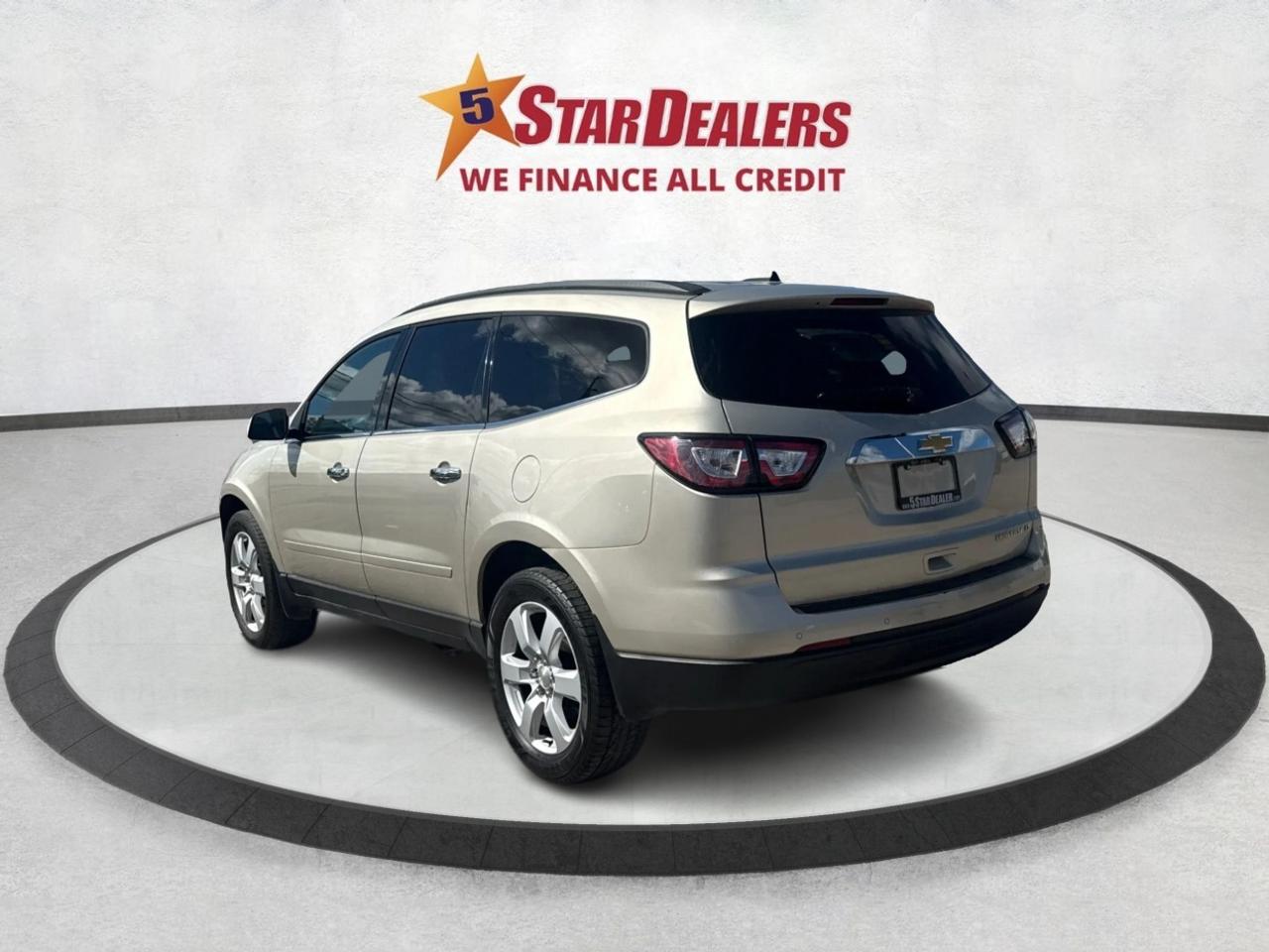 2016 Chevrolet Traverse CERTIFIED VERY CLEAN 7 PASS  WE FINANCE ALL CREDIT Photo4