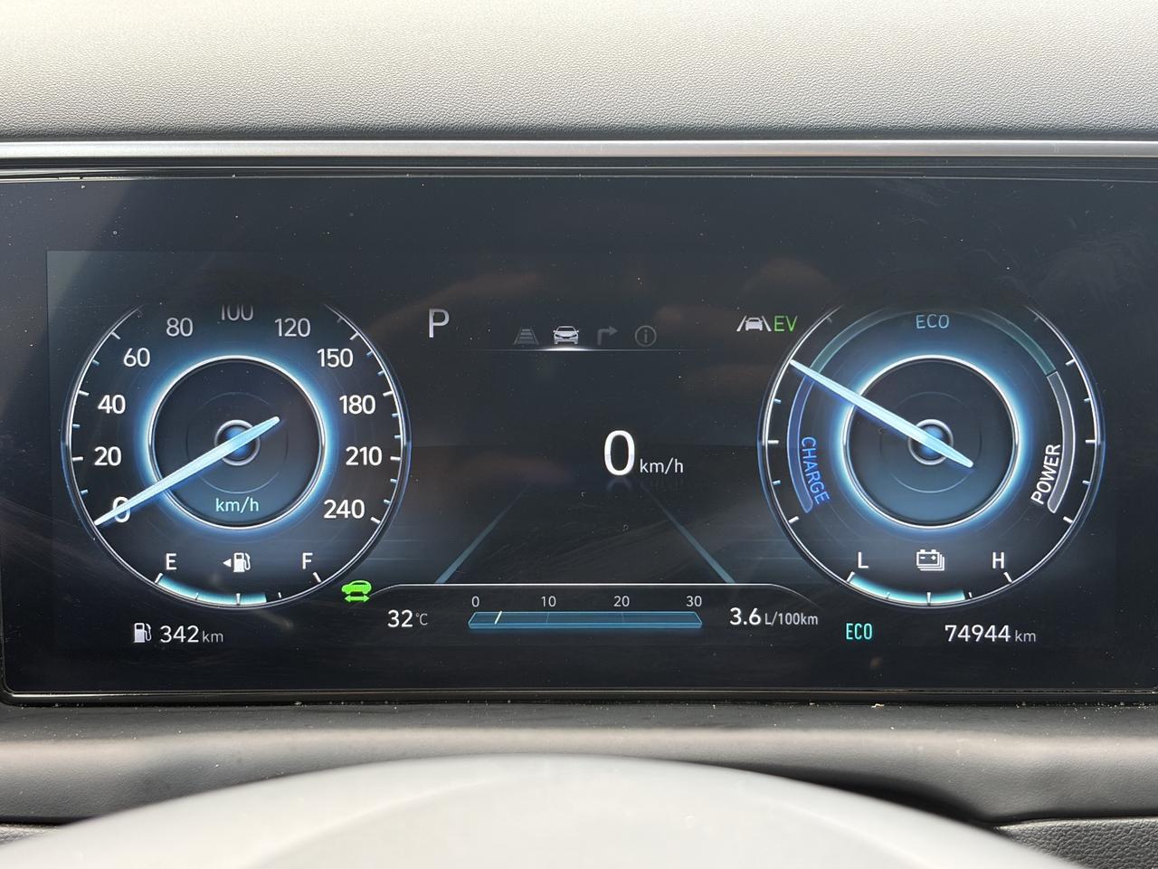2024 Hyundai Tucson Plug-In Hybrid Ultimate PHEV AWD   Starting from 5.29% OAC Photo