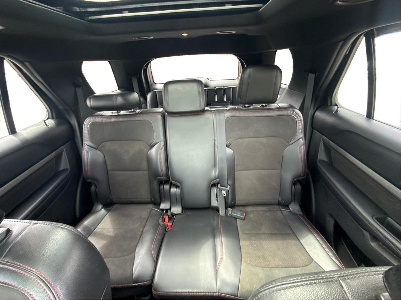 2018 Ford Explorer NAV LTHER PANORAMIC SUNROOF WE FINANCE ALL CREDIT Photo
